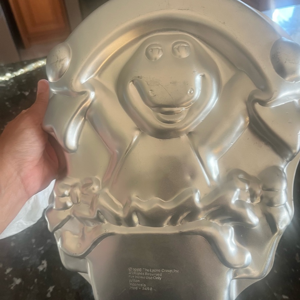 Nostalgic Barney Cake Pan